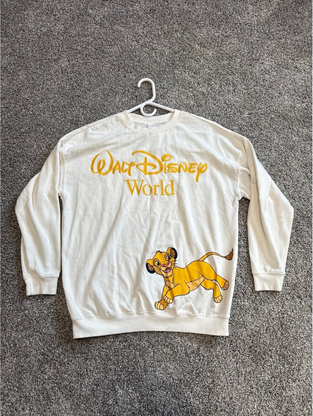 Walt Disney World The Lion King Pullover